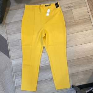 Never worn New York and company pants